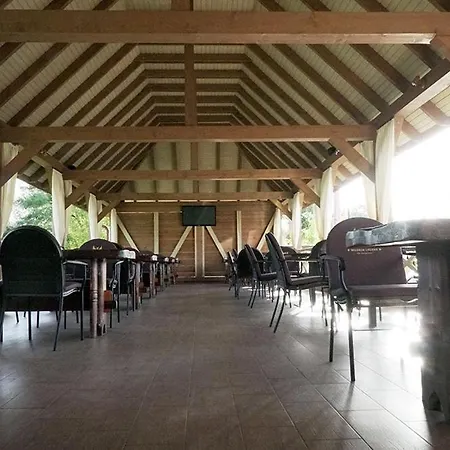 Pid Zamkom Hotel